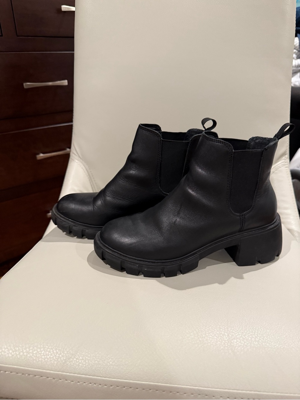 Steve Madden Howler Boots - Picture 4 of 6